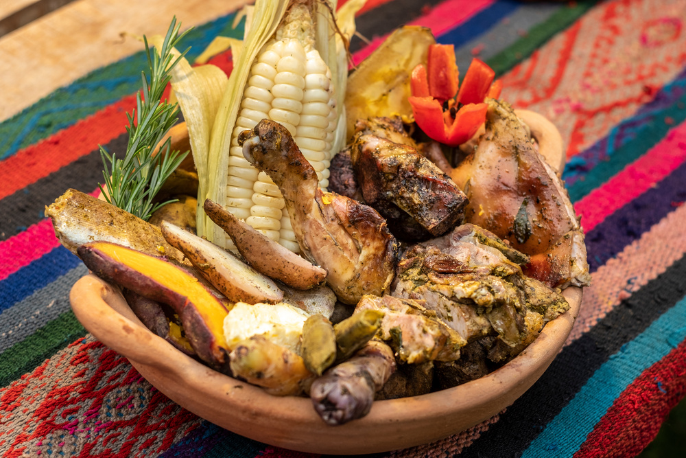 Pachamanca, plato típico en Perú