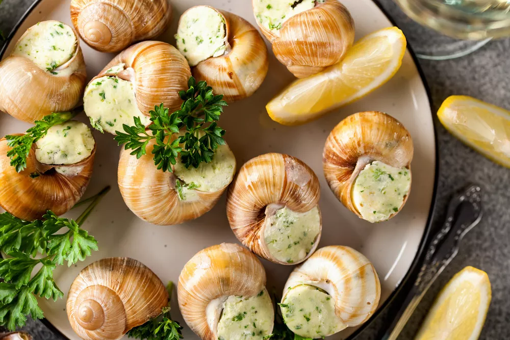 Escargots de Bourgogne, una comida típica de Francia